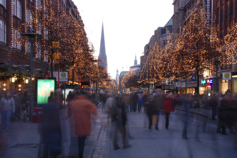 1737_4101 Weihnachtliches Einkaufen unter der Weihnachtsbeleuchtung in der Mö. | Adventszeit - Weihnachtsmarkt in Hamburg - VOL.1